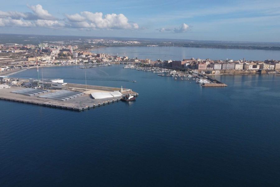 Non basta vantare una patente nautica per presiedere l’Autorità portuale
